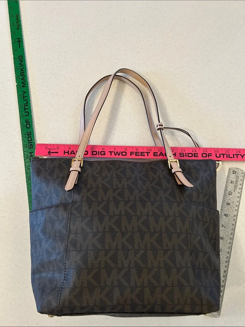 MICHAEL Michael Kors Jet Set East West Tote Signature Monogram Canvas E-1306